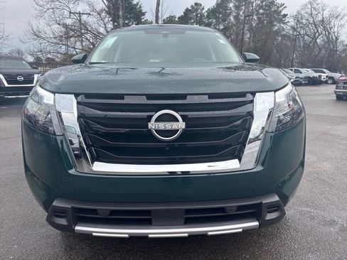 Used 2025 Nissan Pathfinder Platinum w/ Cargo Package image 35