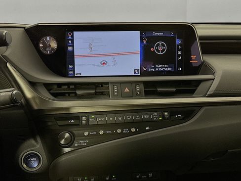 Used 2019 Lexus ES 300h image 15