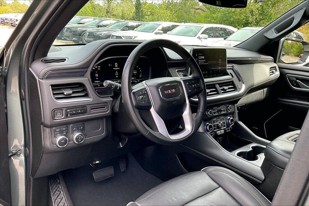 Used 2023 GMC Yukon SLT AWD/4WD image 15