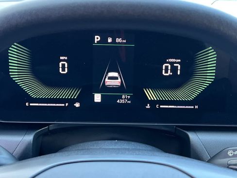 Used 2025 Kia K4 LXS image 29