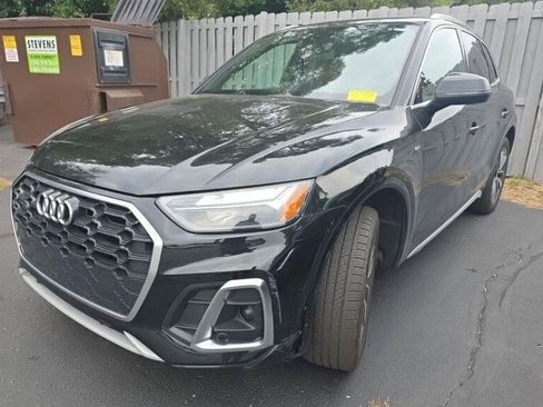Used 2023 Audi Q5 2.0T Premium w/ Convenience Package AWD/4WD image 4