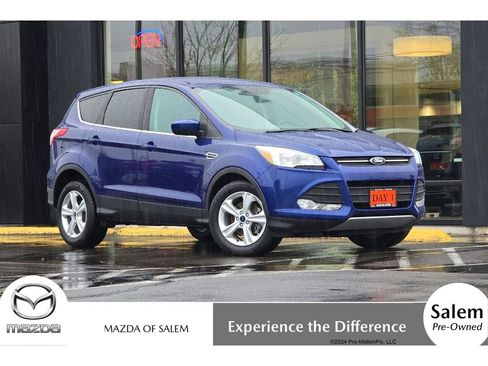 Used 2015 Ford Escape SE image 1