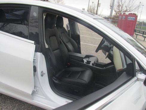 Used 2020 Tesla Model 3 image 58