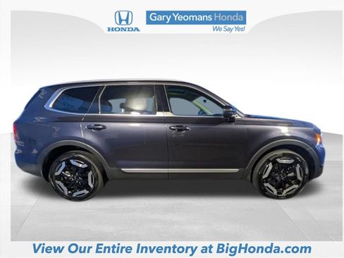 Used 2025 Kia Telluride S FWD image 4