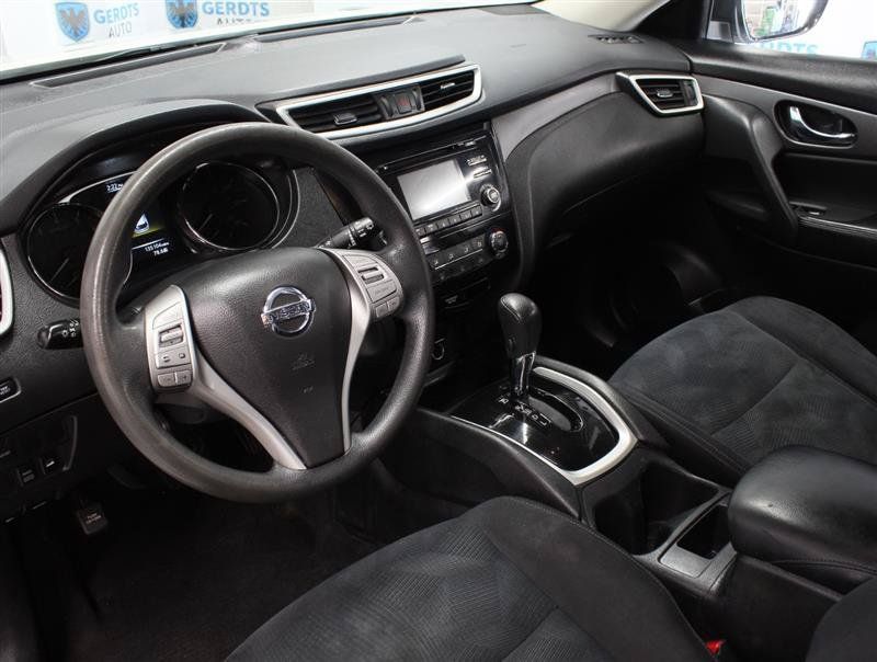 Used 2016 Nissan Rogue S AWD/4WD image 7