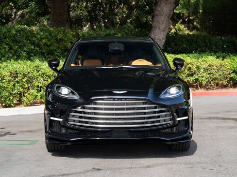 Used 2025 Aston Martin DBX 707 AWD/4WD image 5
