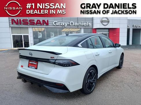 New 2026 Nissan Sentra SR w/ SR Premium Package FWD image 7