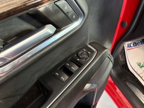 Used 2023 GMC Sierra 1500 SLE image 11