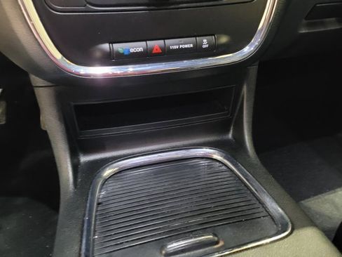 Used 2019 Dodge Grand Caravan GT image 38