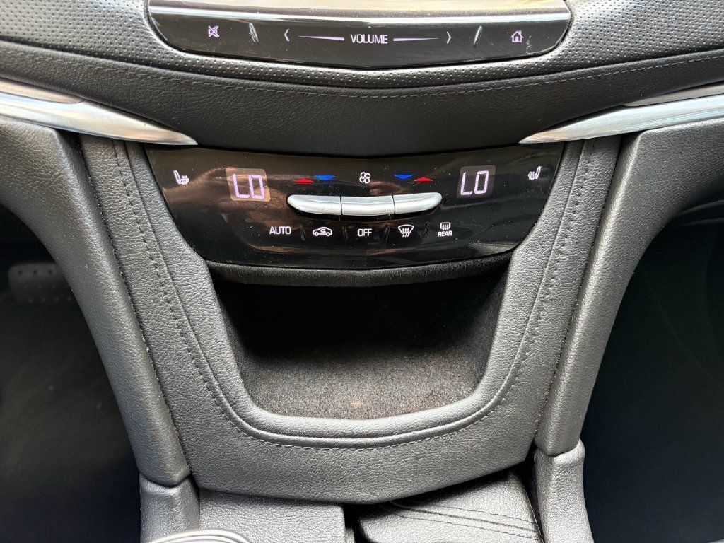 Used 2017 Cadillac XT5 Luxury w/ Driver Awareness Package FWD image 19