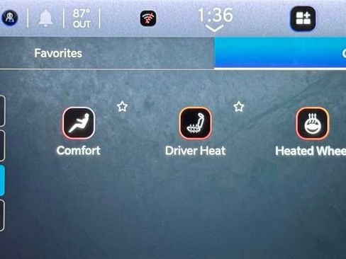 Used 2024 Jeep Wrangler Sahara w/ Safety Group image 33