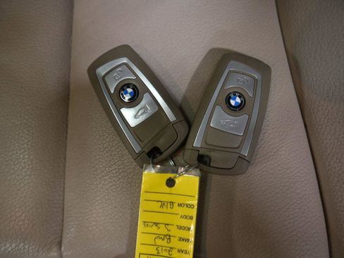 Used 2013 BMW 328i xDrive Sedan AWD/4WD image 33