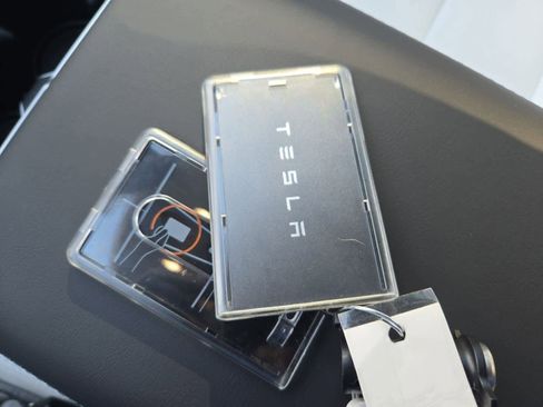 Used 2025 Tesla Model 3 Long Range image 30