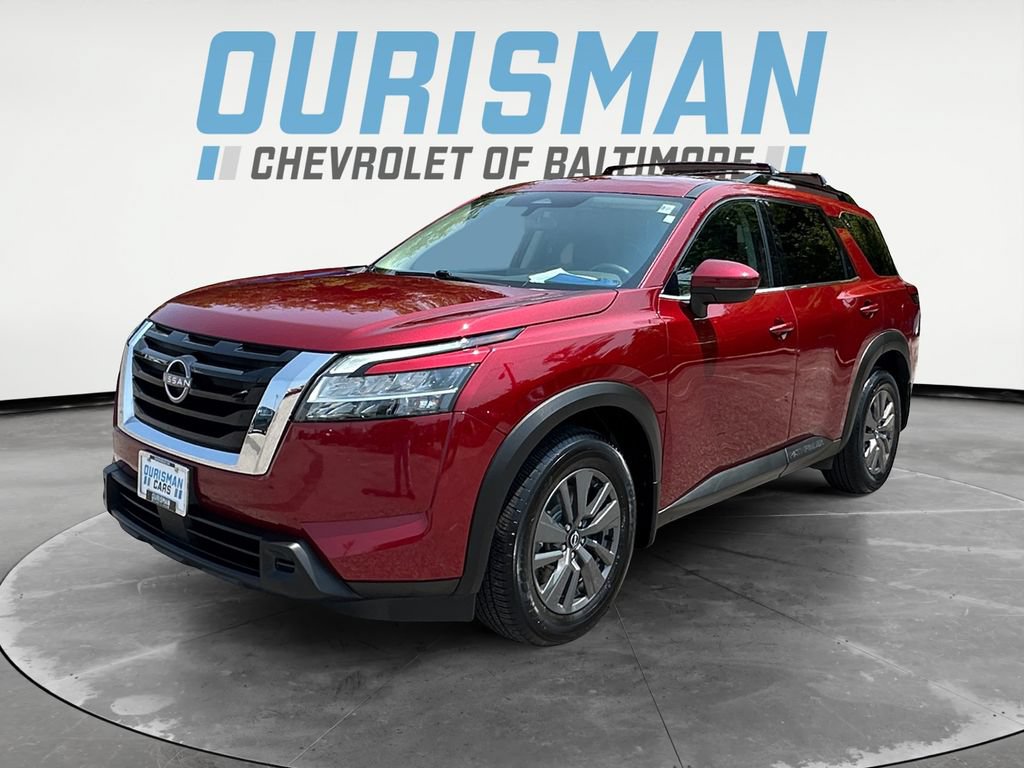 Used 2022 Nissan Pathfinder SV AWD/4WD image 2