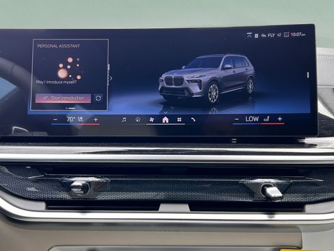 New 2026 BMW X7 xDrive40i w/ M Sport Package AWD/4WD image 15