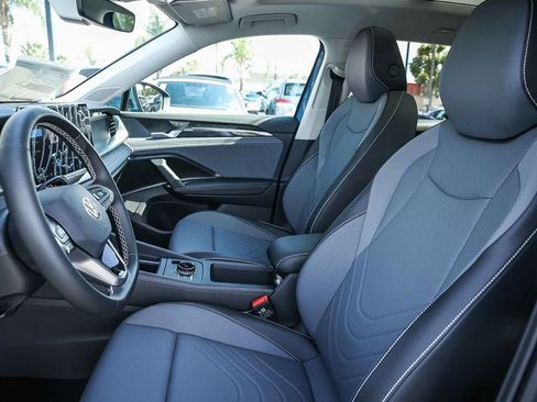 New 2026 Volkswagen Tiguan SE image 26