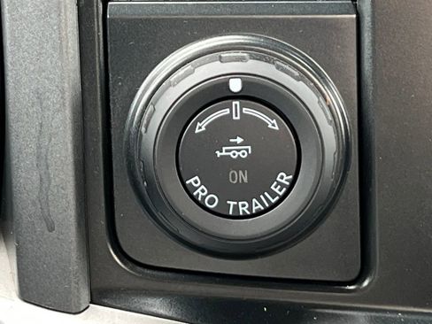Certified 2022 Ford F150 XLT w/ Trailer Tow Package AWD/4WD image 28