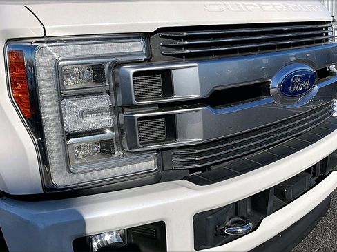 Used 2019 Ford F250 Limited w/ FX4 Off-Road Package image 33