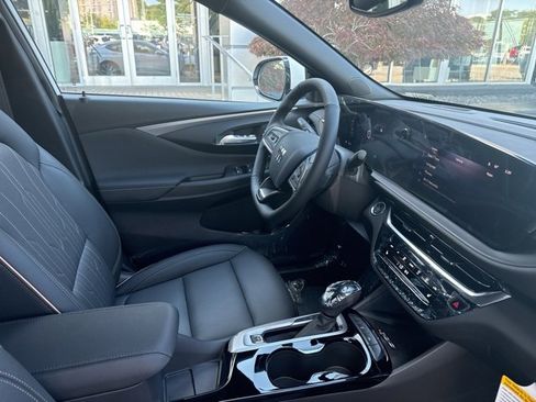New 2025 Buick Envista Avenir image 28