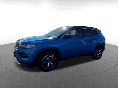 Used 2025 Jeep Compass Limited AWD/4WD image 8
