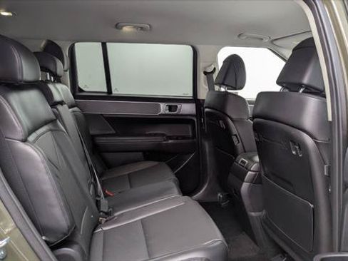 Used 2024 Hyundai Santa Fe SEL FWD image 18