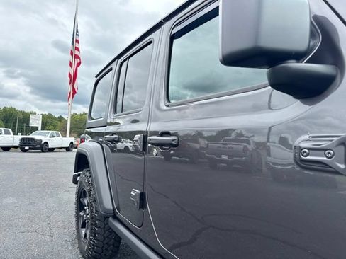 Used 2021 Jeep Wrangler Unlimited Sport AWD/4WD image 10