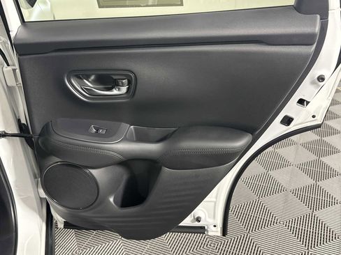 Used 2024 Honda HR-V LX image 19