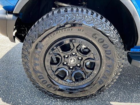 Used 2023 Ford Bronco Wildtrak AWD/4WD image 11