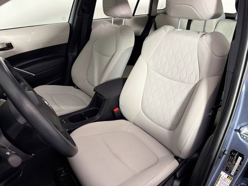 Used 2024 Toyota Corolla Cross L image 17