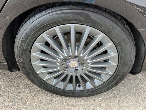 Used 2015 Mercedes-Benz C 300 4MATIC Sedan w/ Premium 1 Package image 18