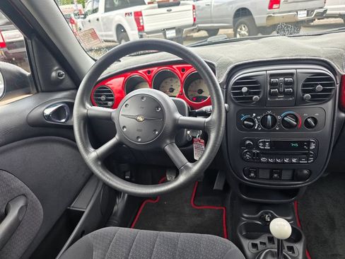 Used 2003 Chrysler PT Cruiser FWD image 10