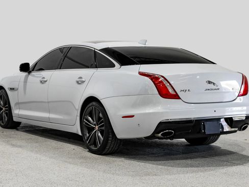 Used 2019 Jaguar XJ L Supercharged image 7
