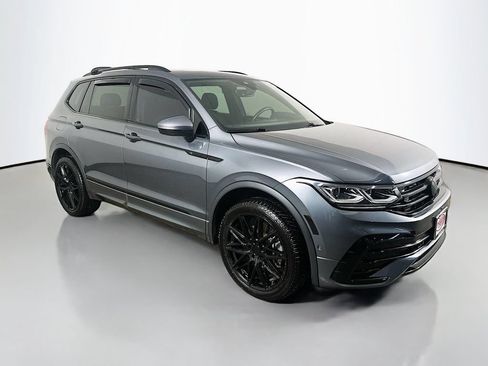 Used 2023 Volkswagen Tiguan SEL R-Line AWD/4WD image 17