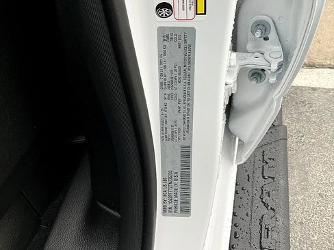 New 2026 RAM 1500 4x4 Crew Cab image 38