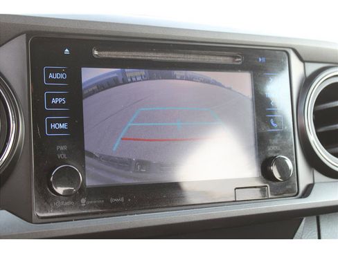 Used 2019 Toyota Tacoma TRD Off-Road image 21