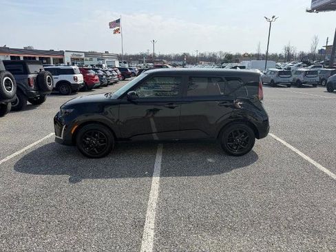 Used 2024 Kia Sportage LX image 5