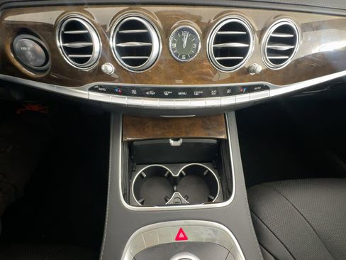 Used 2017 Mercedes-Benz S 550 4MATIC Sedan image 22