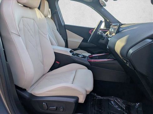 Used 2025 BMW X3 xDrive30i w/ Premium Package image 21