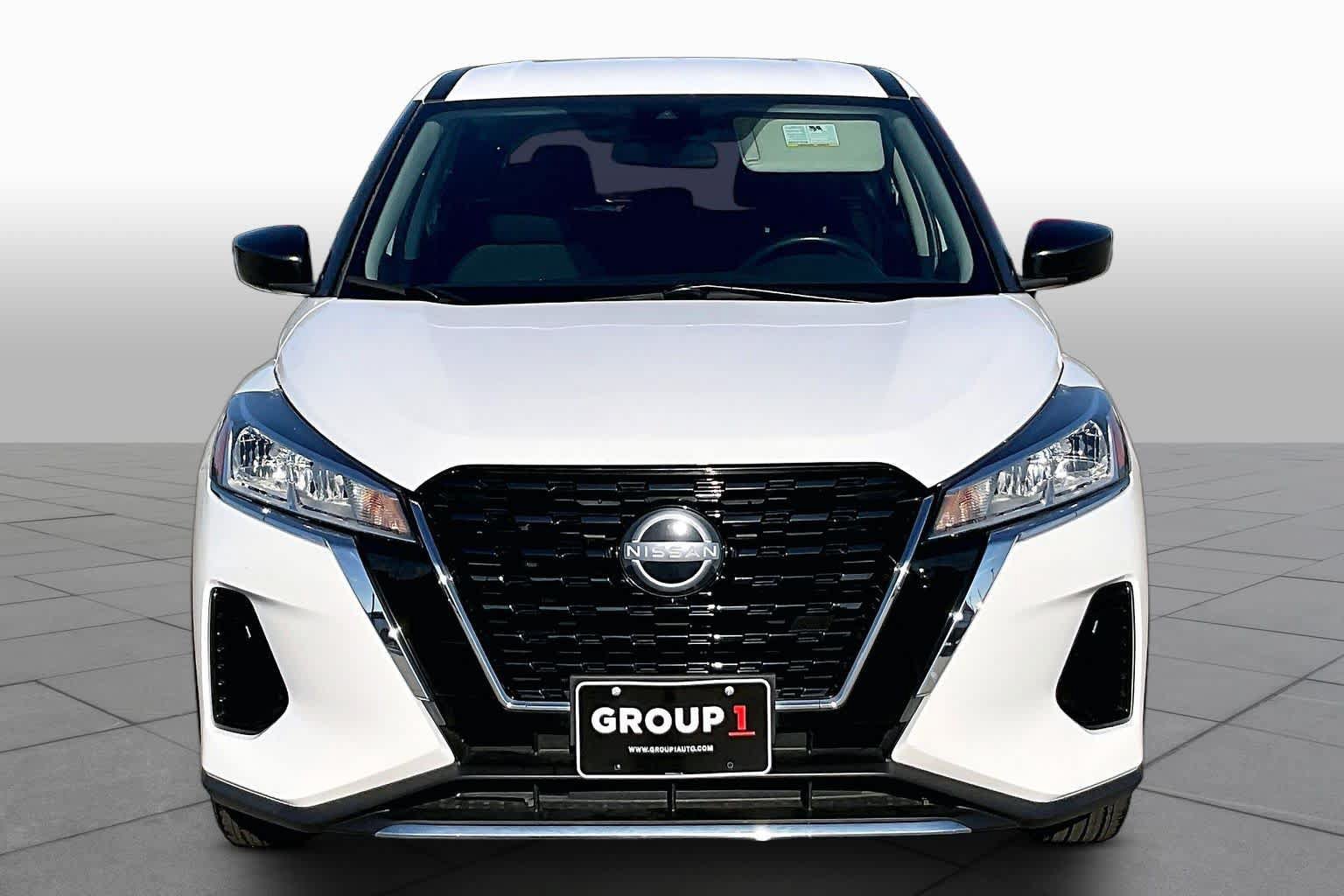 Used 2023 Nissan Kicks S FWD image 4