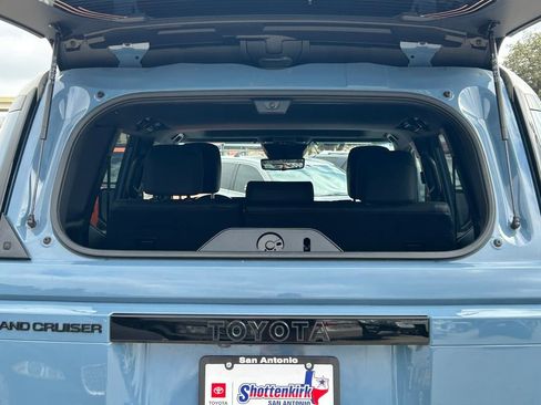 Used 2025 Toyota Land Cruiser w/ Premium Package image 17