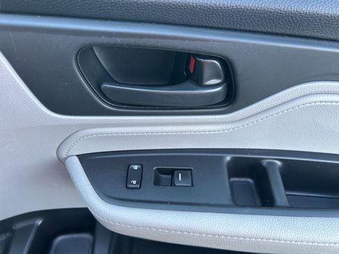 Used 2018 Honda Odyssey EX-L image 36