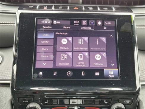 New 2025 Jeep Grand Cherokee Altitude image 21