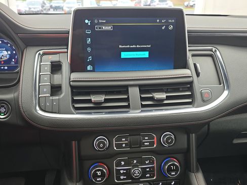 Used 2024 Chevrolet Suburban RST w/ Luxury Package image 21