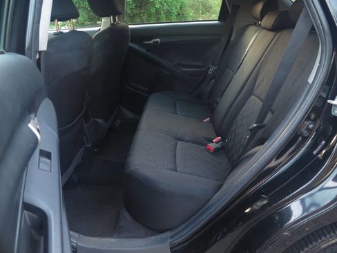 Used 2009 Toyota Matrix FWD image 13