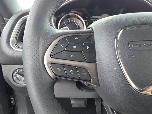 Used 2019 Dodge Challenger R/T w/ Plus Package image 22