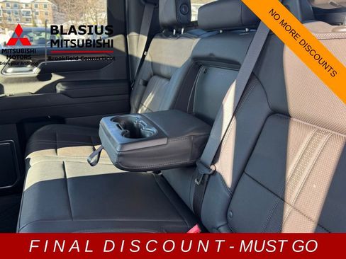 Used 2023 Chevrolet Silverado 1500 High Country w/ High Country Premium Package image 36