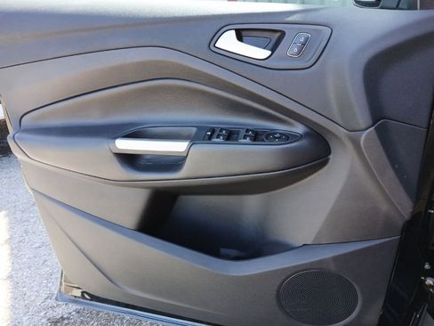 Used 2017 Ford Escape SE AWD/4WD image 22