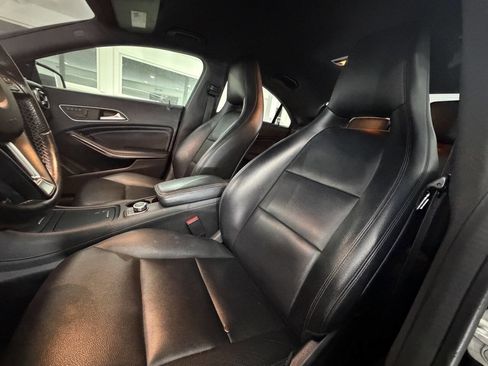 Used 2014 Mercedes-Benz CLA 250 image 19