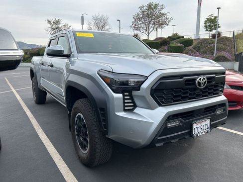 Used 2024 Toyota Tacoma TRD Off-Road w/ TRD Off Road Upgrade Package AWD/4WD image 1