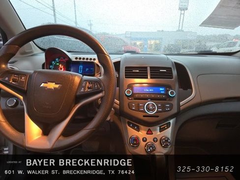 Used 2015 Chevrolet Sonic LT image 12